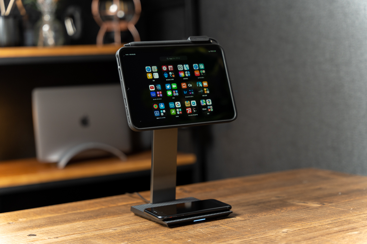 iPad mini 6をくっつけるだけで充電できるPITAKAのケース＆スタンド