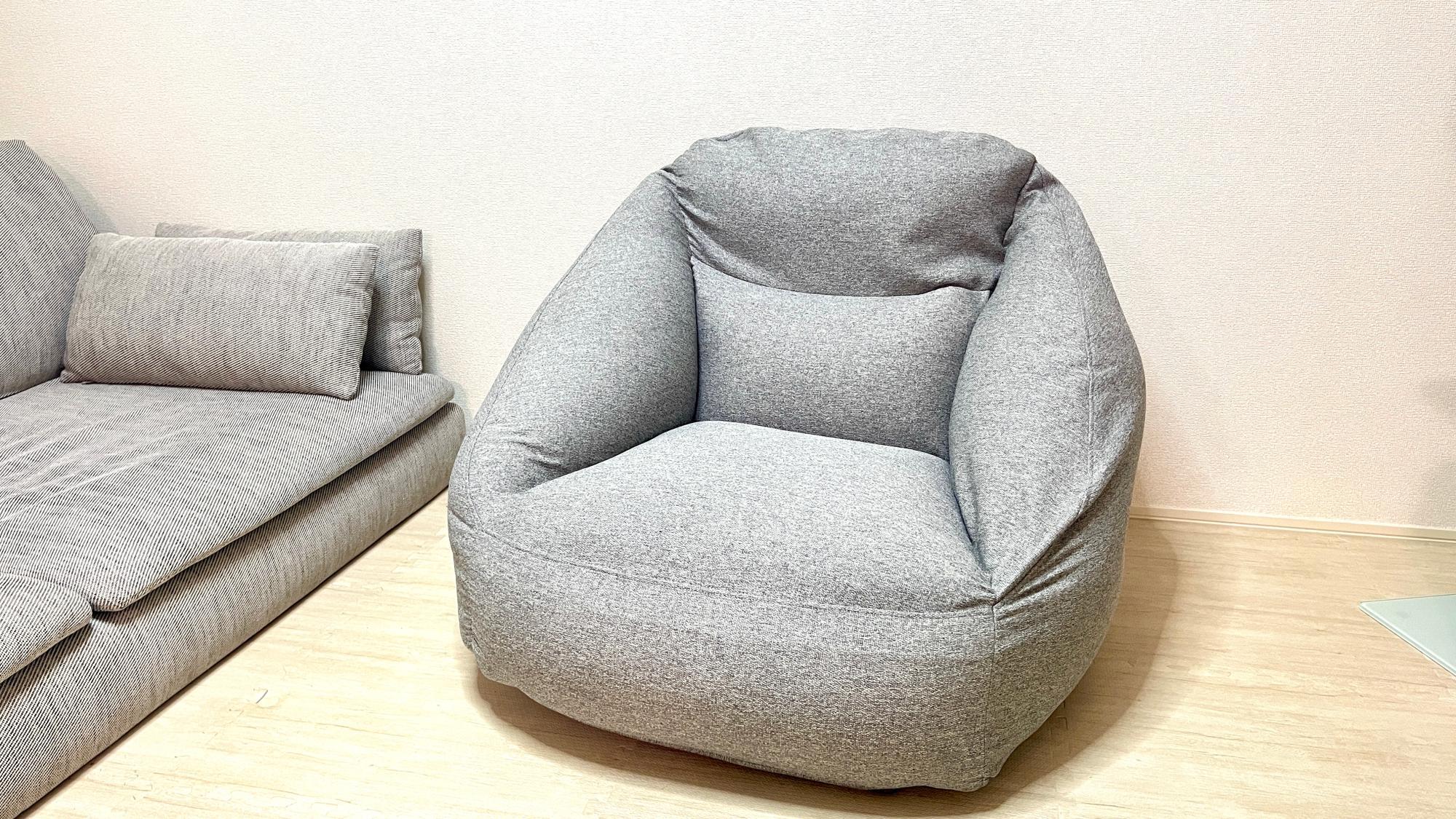 完売店舗続出中！】無印の新商品「空気でできたソファ」を徹底解剖