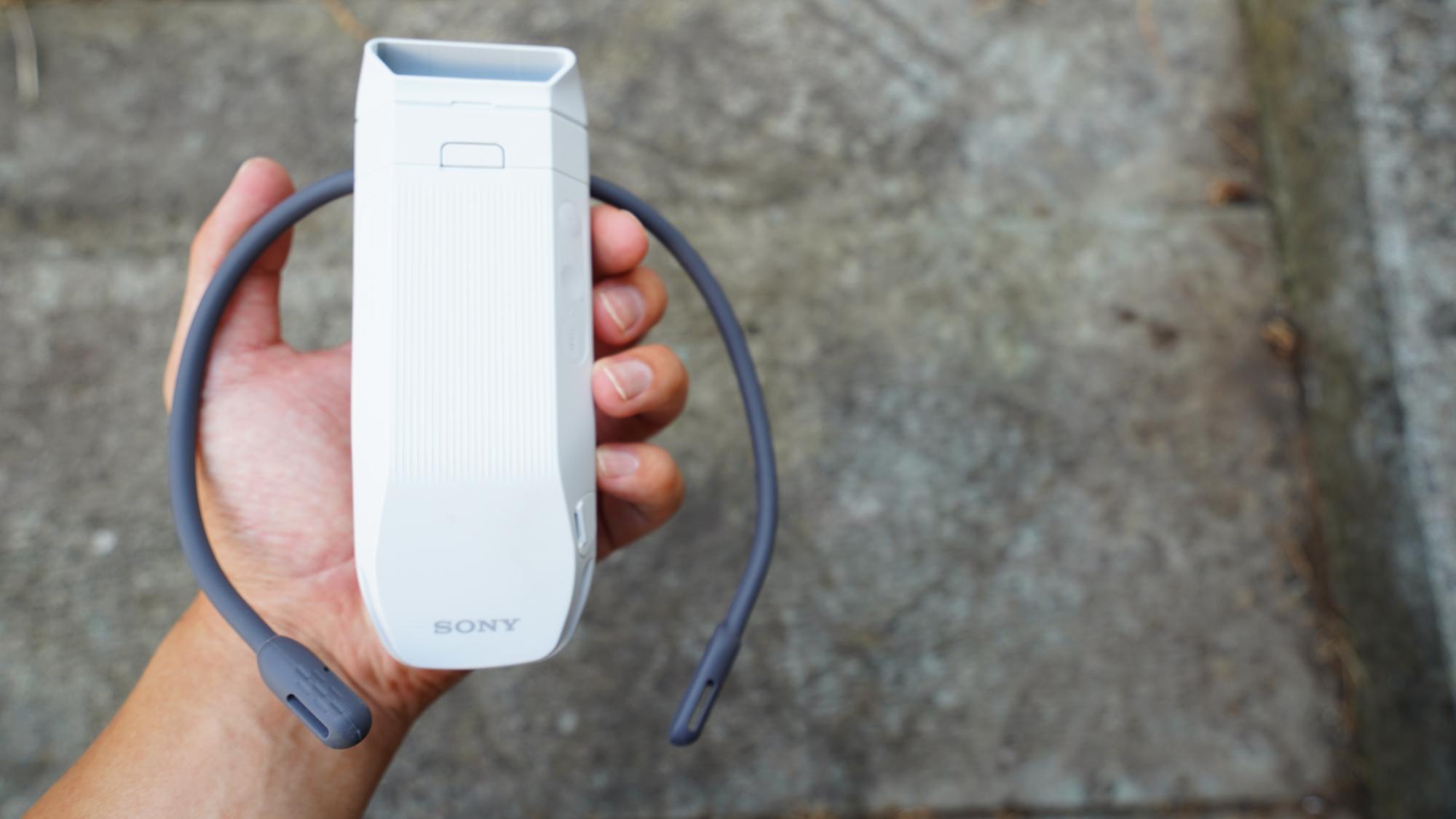 ソニー製の着るエアコン！新作ネッククーラーを猛暑の中で使ってみた