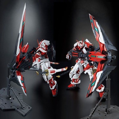ガンダム」アストレイレッドフレーム改を究極のガンプラ「PG」で徹底