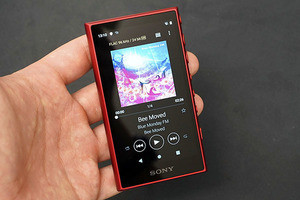 ソニー、「スパイダーマン」の限定ウォークマン/イヤホン/ヘッドホン