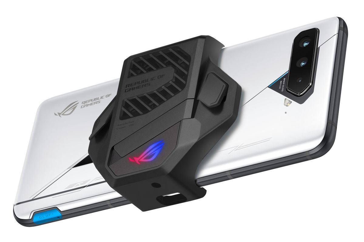 ASUS、Snapdragon 888搭載ゲーミングスマホ「ROG Phone 5 Ultimate