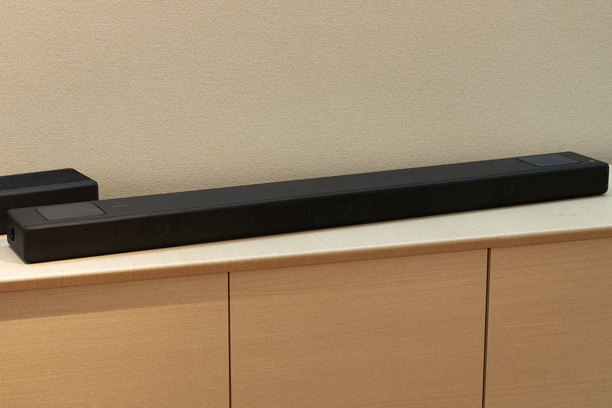 ソニー、天井反射で360立体音響も再現するサウンドバー「HT-A5000