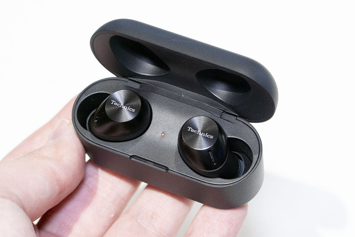 テクニクス新イヤホン「AZ40M2」約1.5万円で10月発売、音質強化し3台