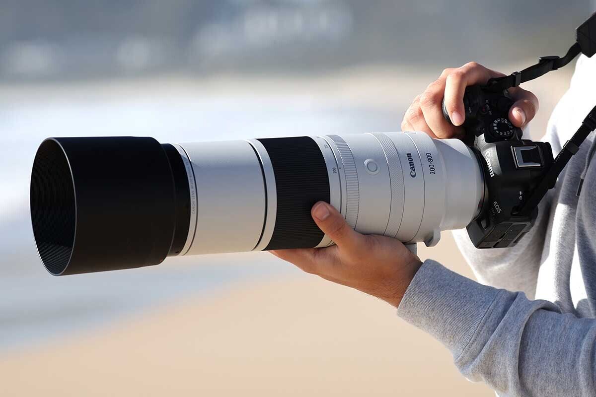 キヤノン、低価格の超望遠ズームレンズ「RF200-800mm F6.3-9 IS USM