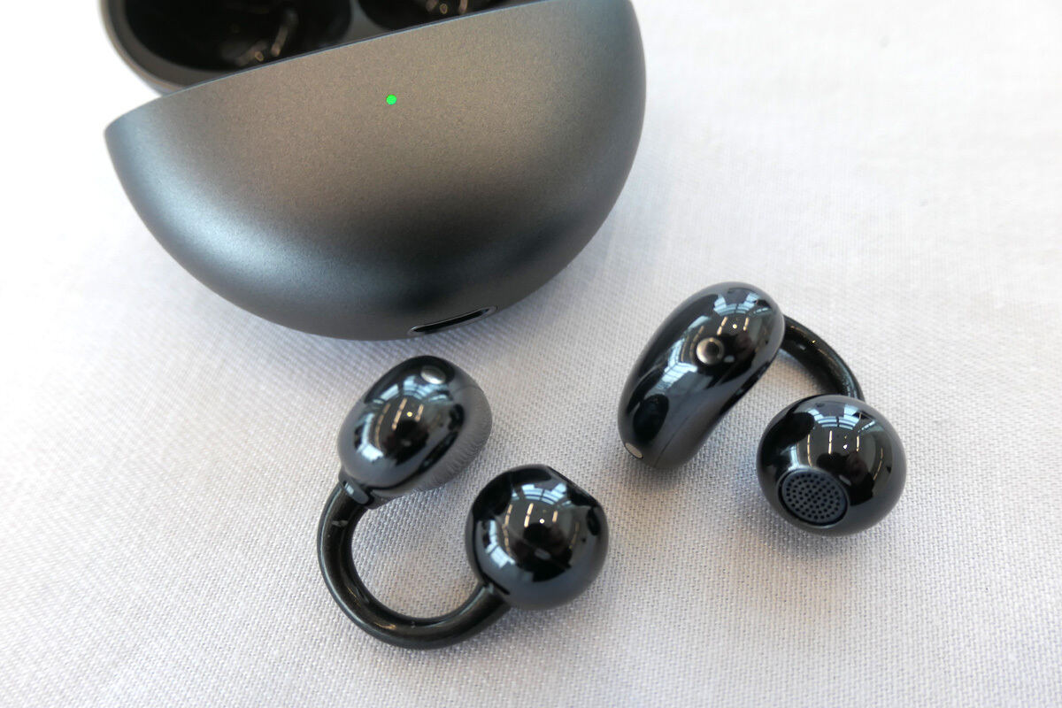 耳を優しく挟むカフ型イヤホン「HUAWEI FreeClip」が一般発売、「3代目