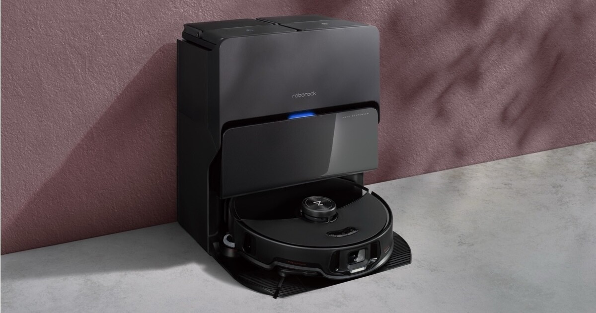 部屋の四隅で伸びるサイドブラシを備えたロボット掃除機「Roborock S8