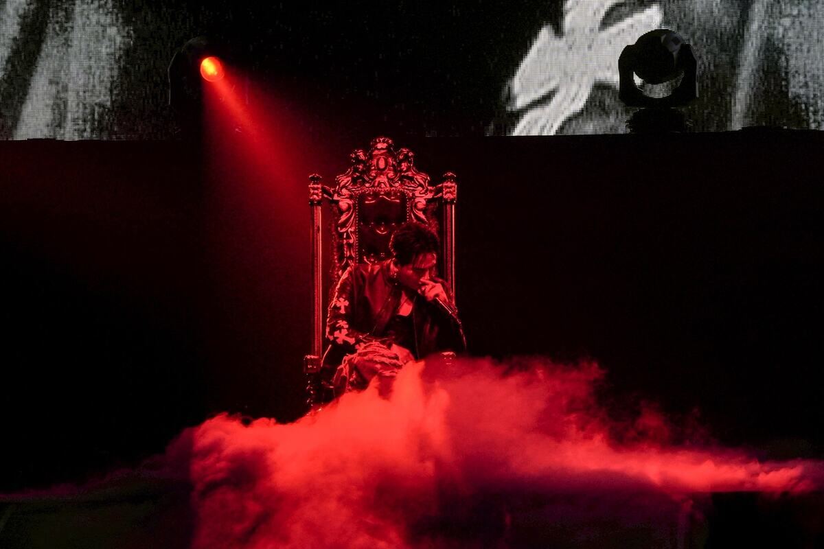 ØMI『INFINITY MOON』初日、2595日を越えた再会の夜を読み解く | マイ