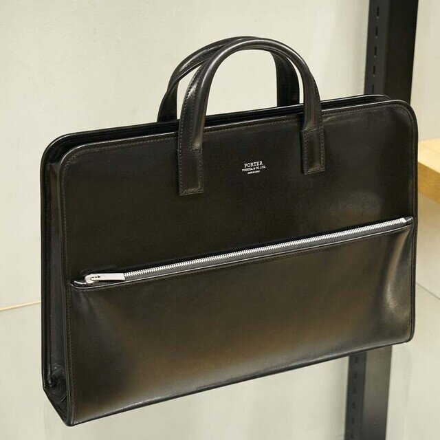 一生モノを選ぶなら、使うほどに馴染む「吉田カバン」のビジネスバッグ