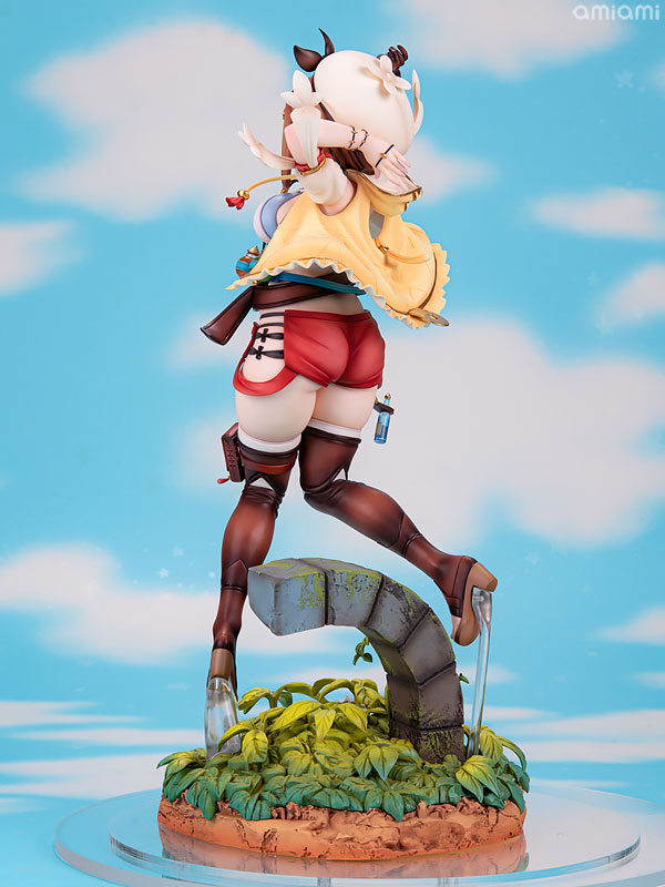 ライザのアトリエ ～常闇の女王と秘密の隠れ家～』 ライザ(ライザリン