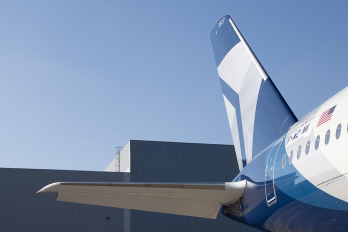 デルタ航空、創立100周年特別塗装機を公開 | Delta News Hub