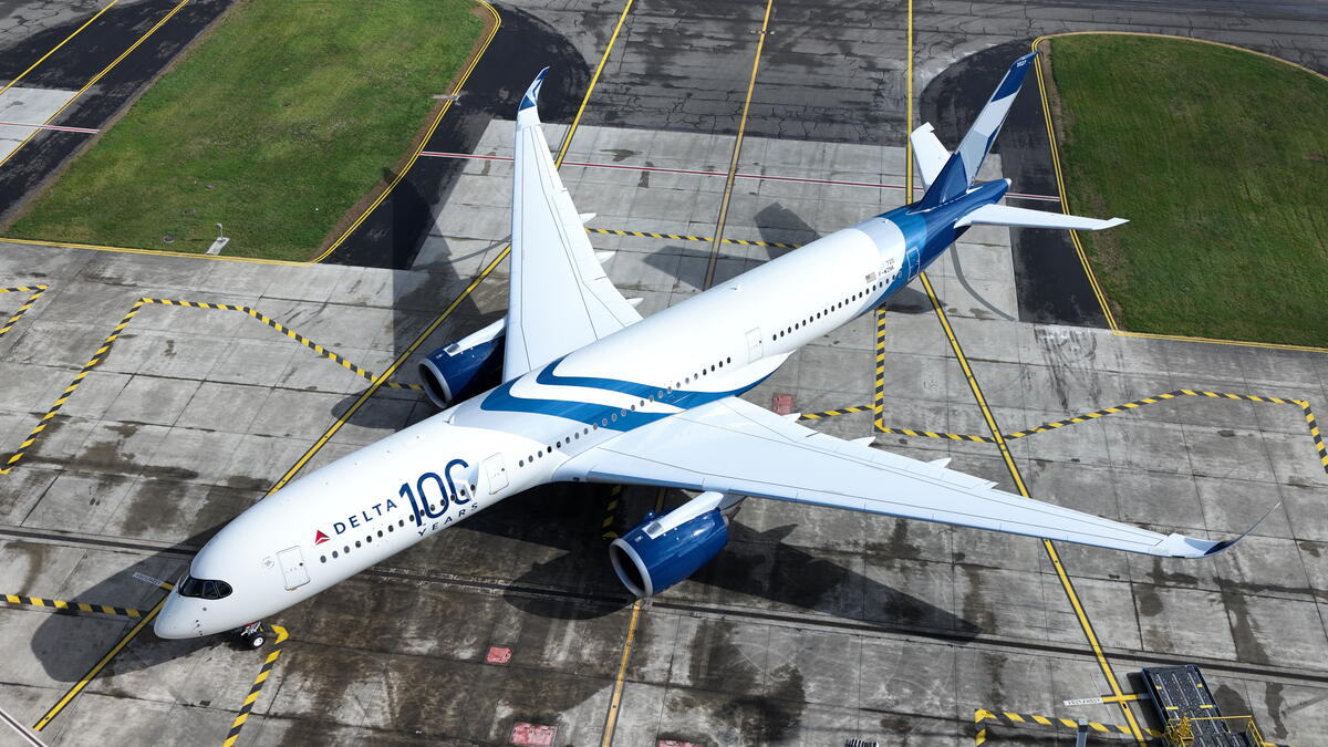 デルタ航空、創立100周年特別塗装機を公開 | Delta News Hub