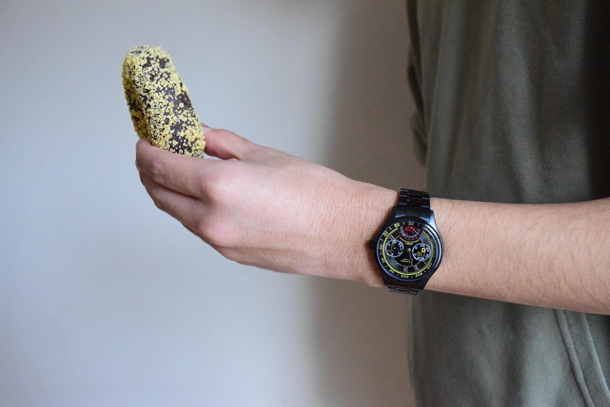 忍野忍」と運命共同体になれる⁉︎『〈物語〉シリーズ』の世界観が