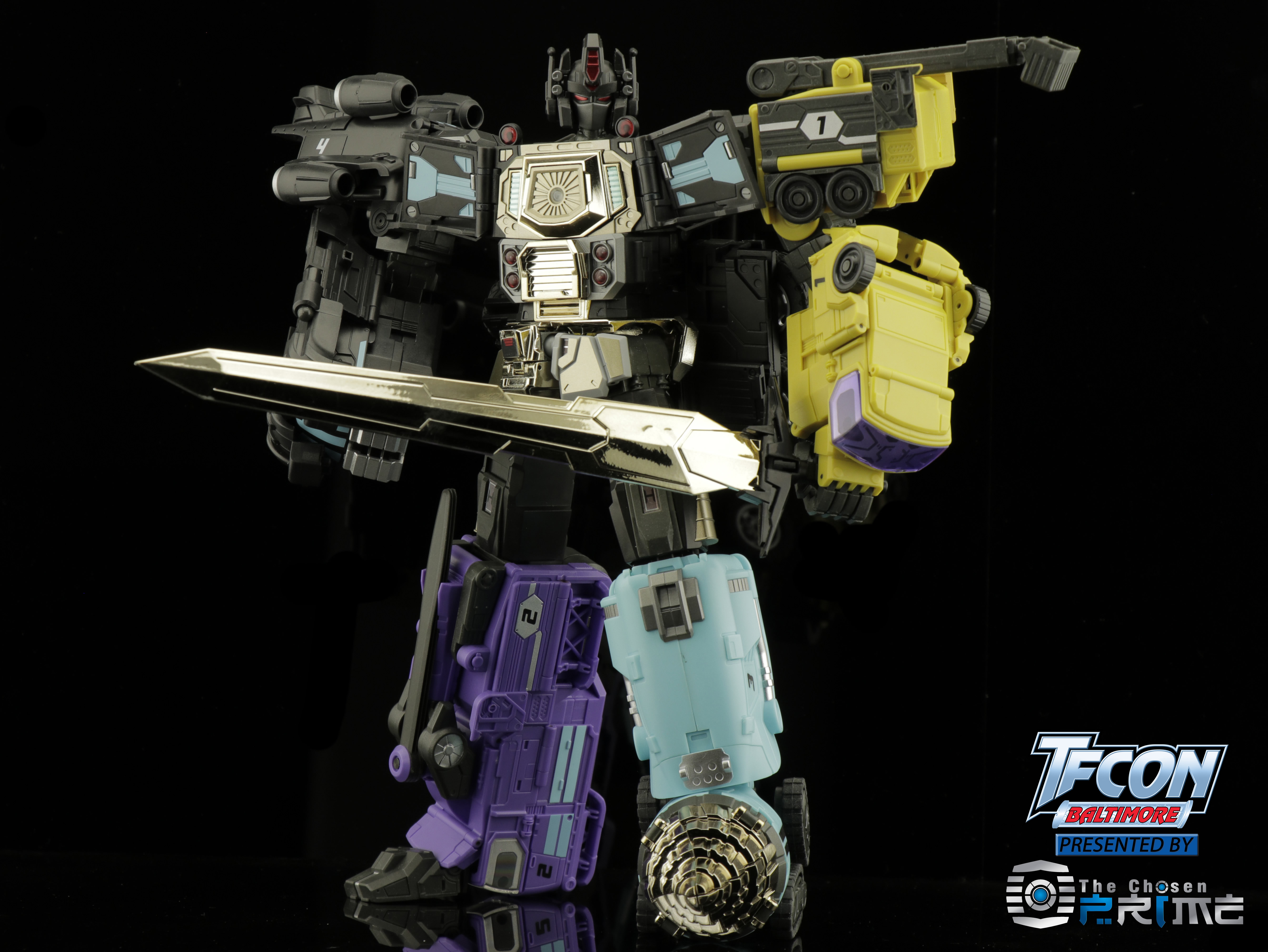 TFcon Baltimore 2024 exclusive MB-18A Obsidian Commander