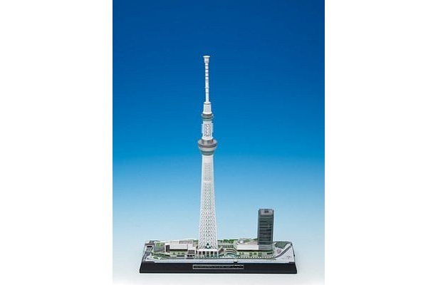 画像1 / 8＞天空や街並みをリアルに再現した東京スカイツリー建築模型