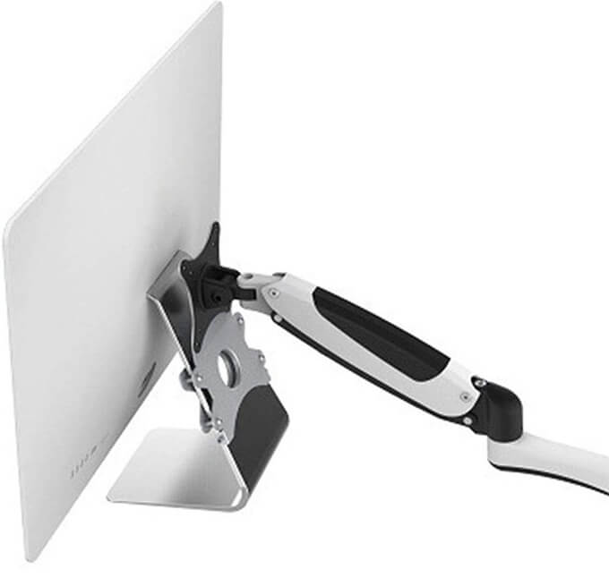 Apple LED Cinema Display』に『Apple VESA Mount Adapter』を装着する