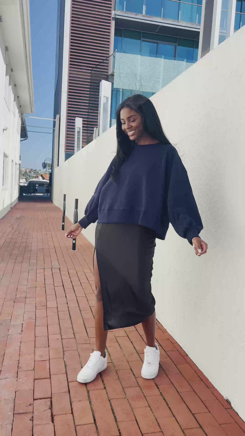 Balloon Sleeve Crew Neck Pullover Short Sweatshirt – Niobe Clothing