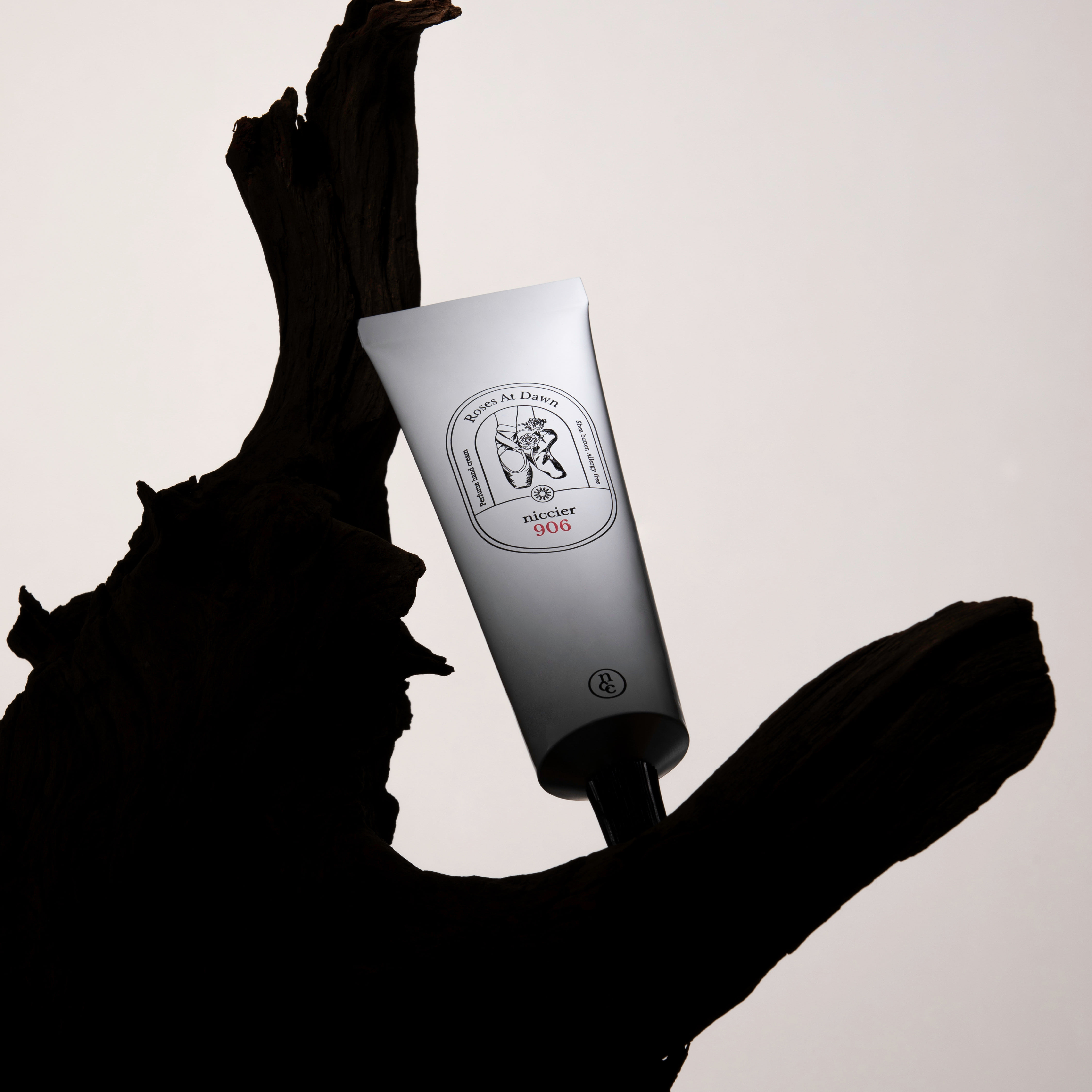 핸드크림 | 니치어 906 로지스앳던 50ML