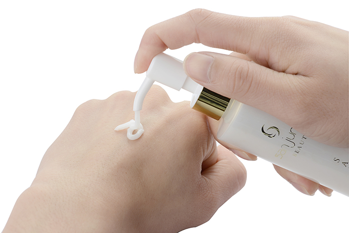 三潤美ウォータークリーム桜 12GF Sanjunbi Sakura Water Cream 200g