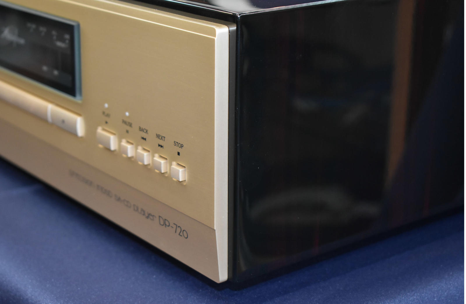 Accuphase DP-720 SACD player – NICOLOGY
