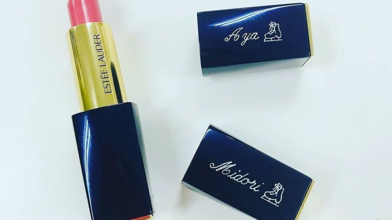 あの作品のキャラ名で楽しむ？エスティローダーのリップにスケート靴