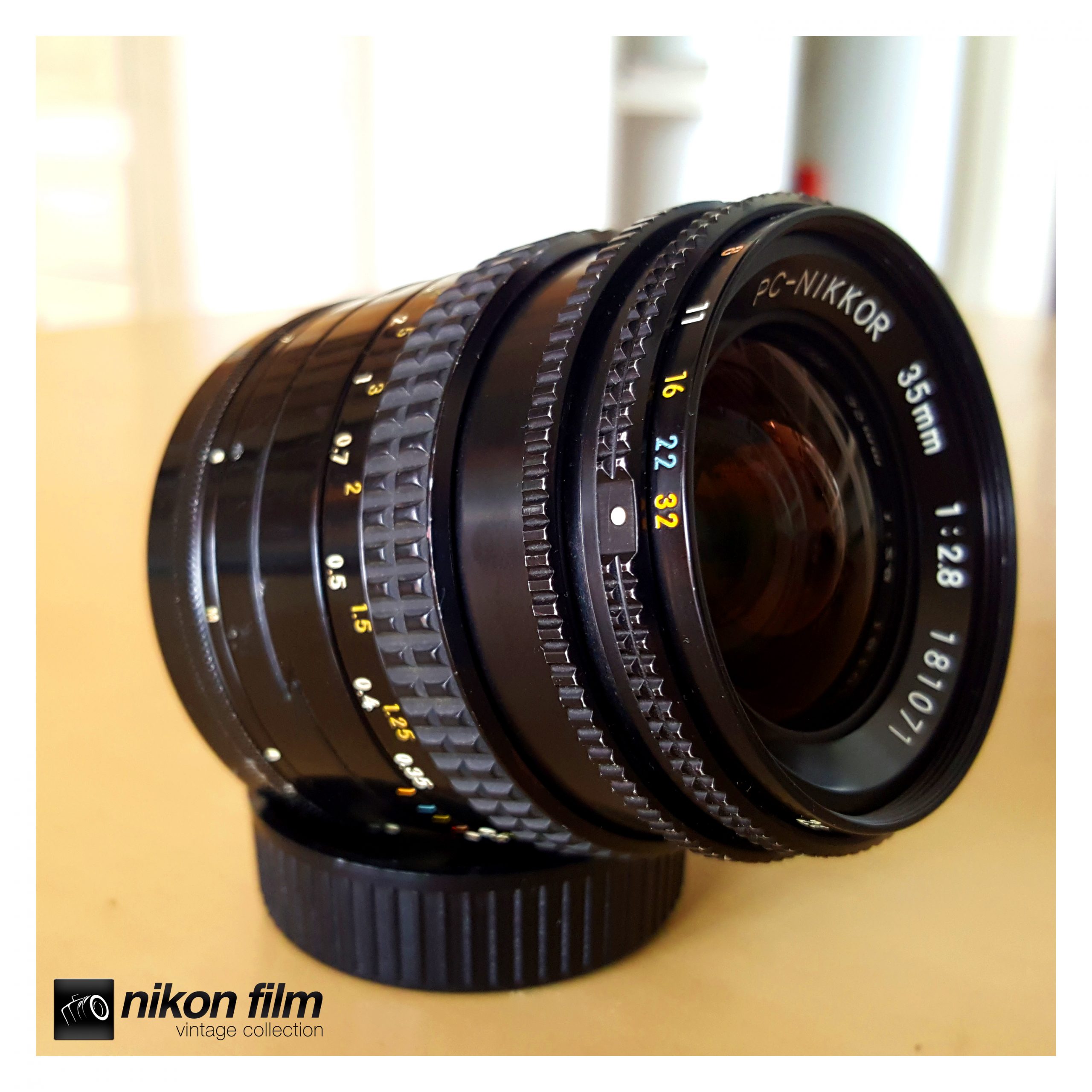 Nikon PC-Nikkor 35mm F/2.8 AiS - Bag -