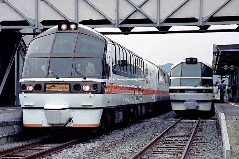 JR北海道 キハ80 トマムサホロエクスプレス 3D製ボディキット 3両分 JR