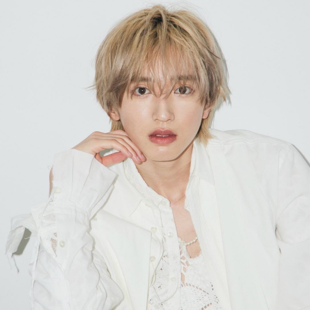 なにわ男子の道枝駿佑がインスタ開設 〝黒と白〟写真続々投稿にファン