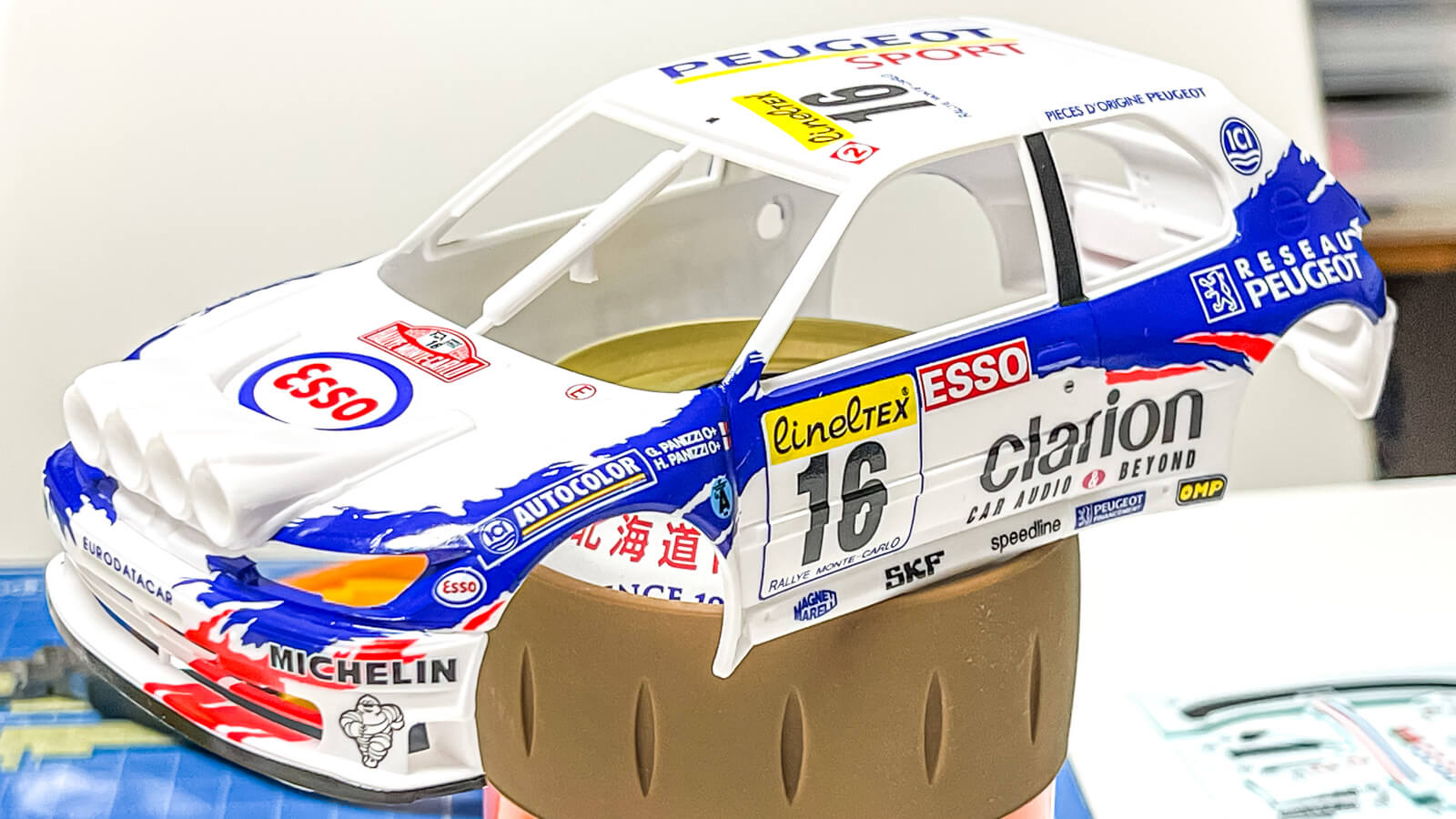 タミヤ プジョー306MAXIボディ ラリーカラー タミヤ プジョー306MAXI