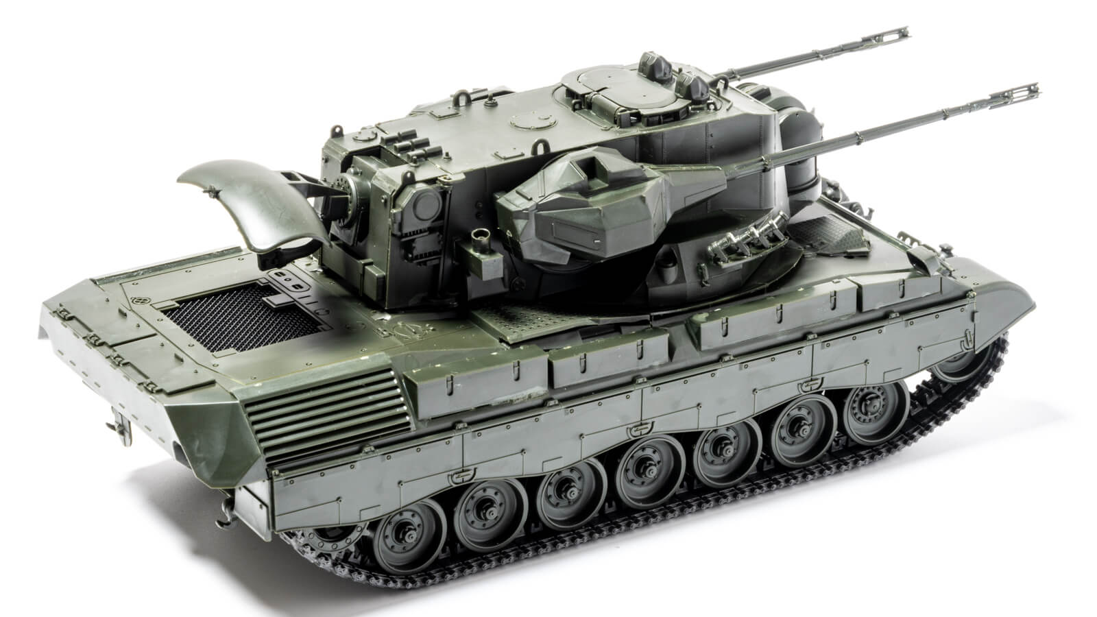 配備から50年経っても現役の未来的対空戦車、タミヤ1/35MMのゲパルトを