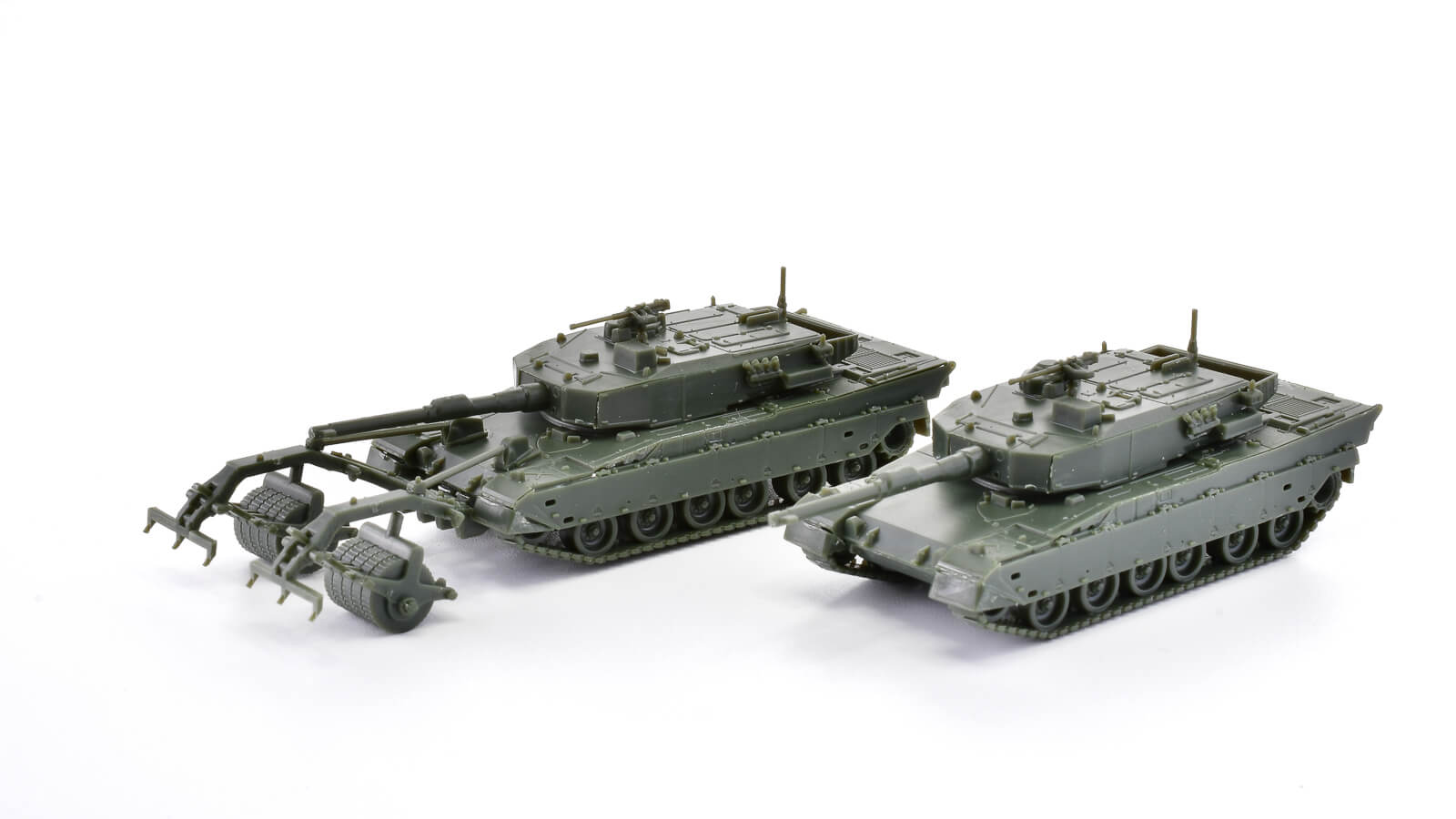 陸上自衛隊 90式戦車」の魅力を凝縮した、とても小さなプラモデル