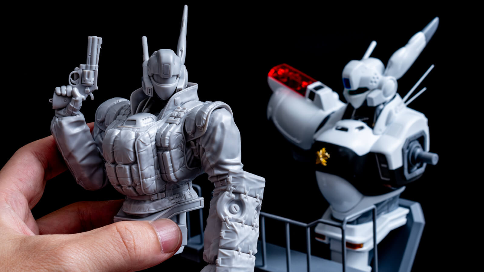 塗るために組むか、組んでから塗り方を考えるか／海洋堂のイングラムに