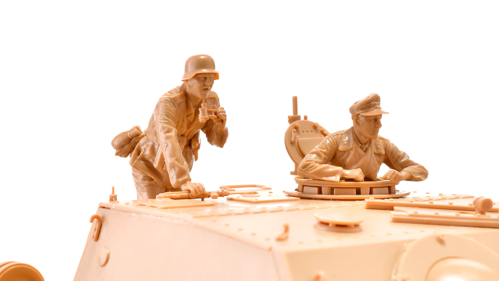 車両の使い方」を教えてくれる2人のアニキ！／タミヤ 1/35 ドイツ軍 4