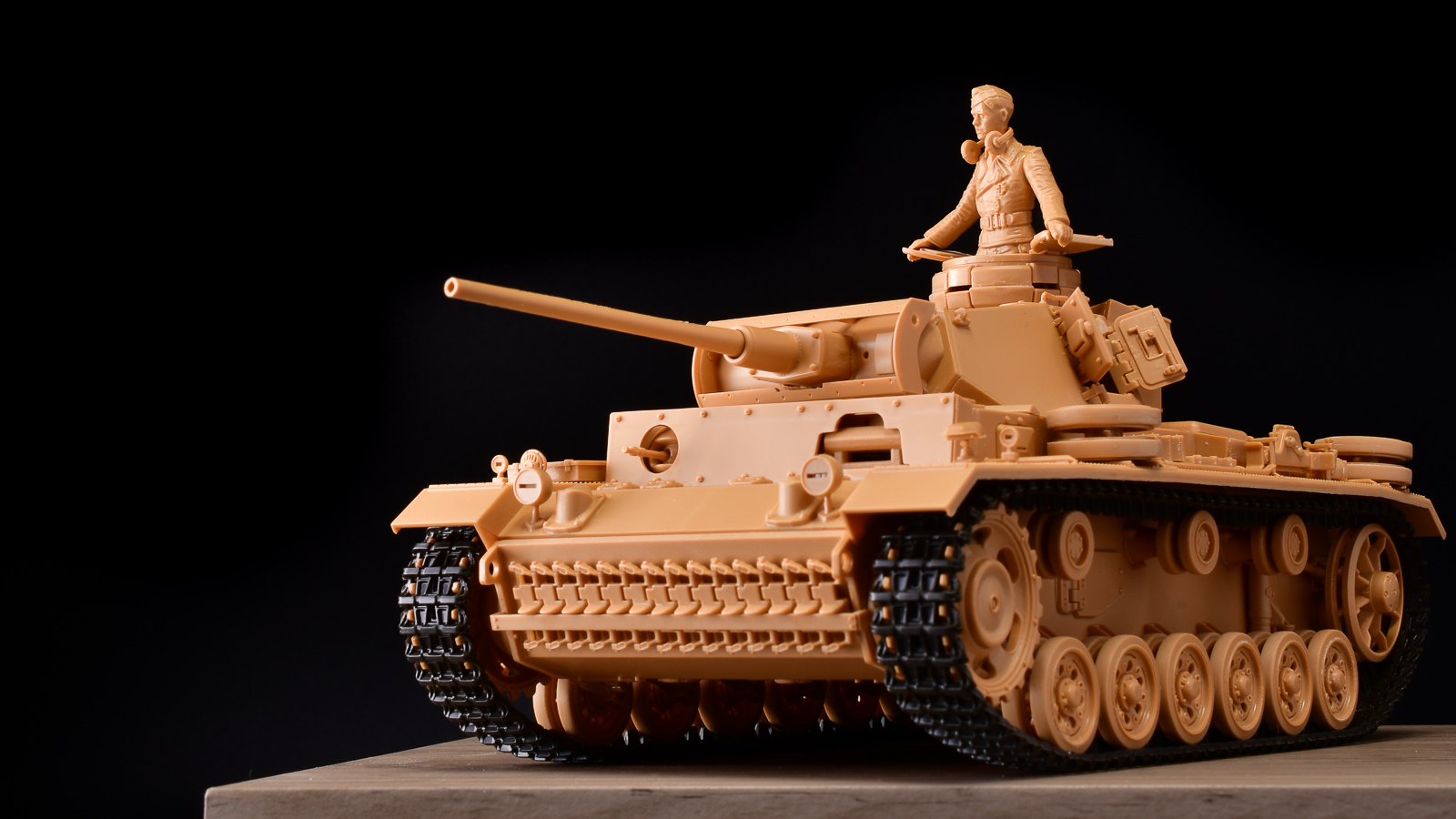 花金だ！仕事帰りに買うプラモ。全てのバランスがちょうど良い戦車模型