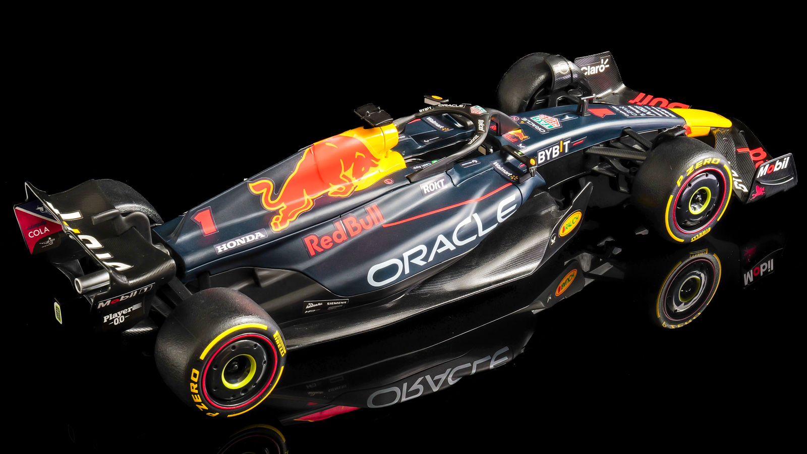 自分で組むから愛おしい！／童友社が贈るプラモデルキット RB19を完成