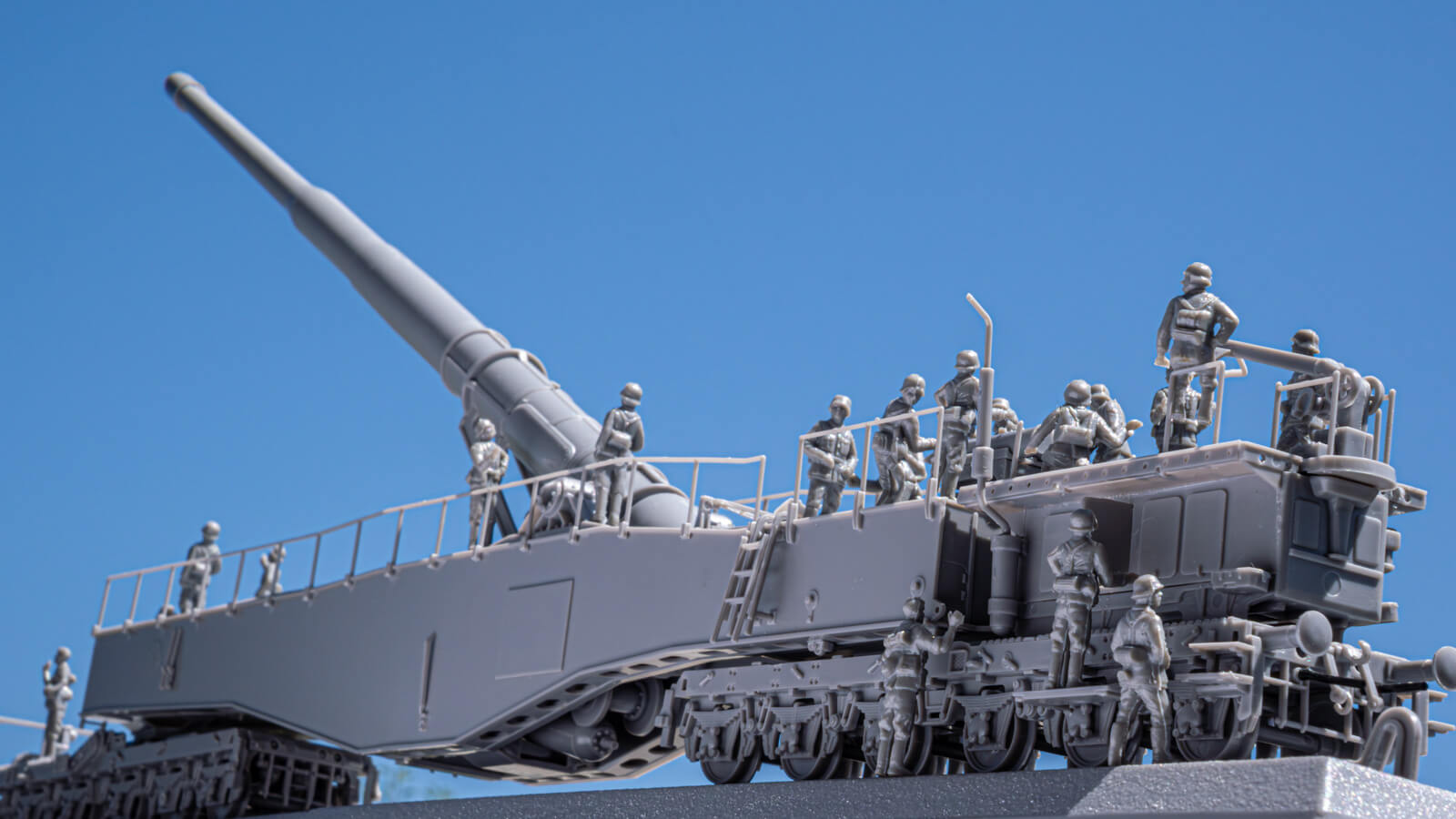 フィギュアが多ければそれだけでプラモは盛り上がってしまう