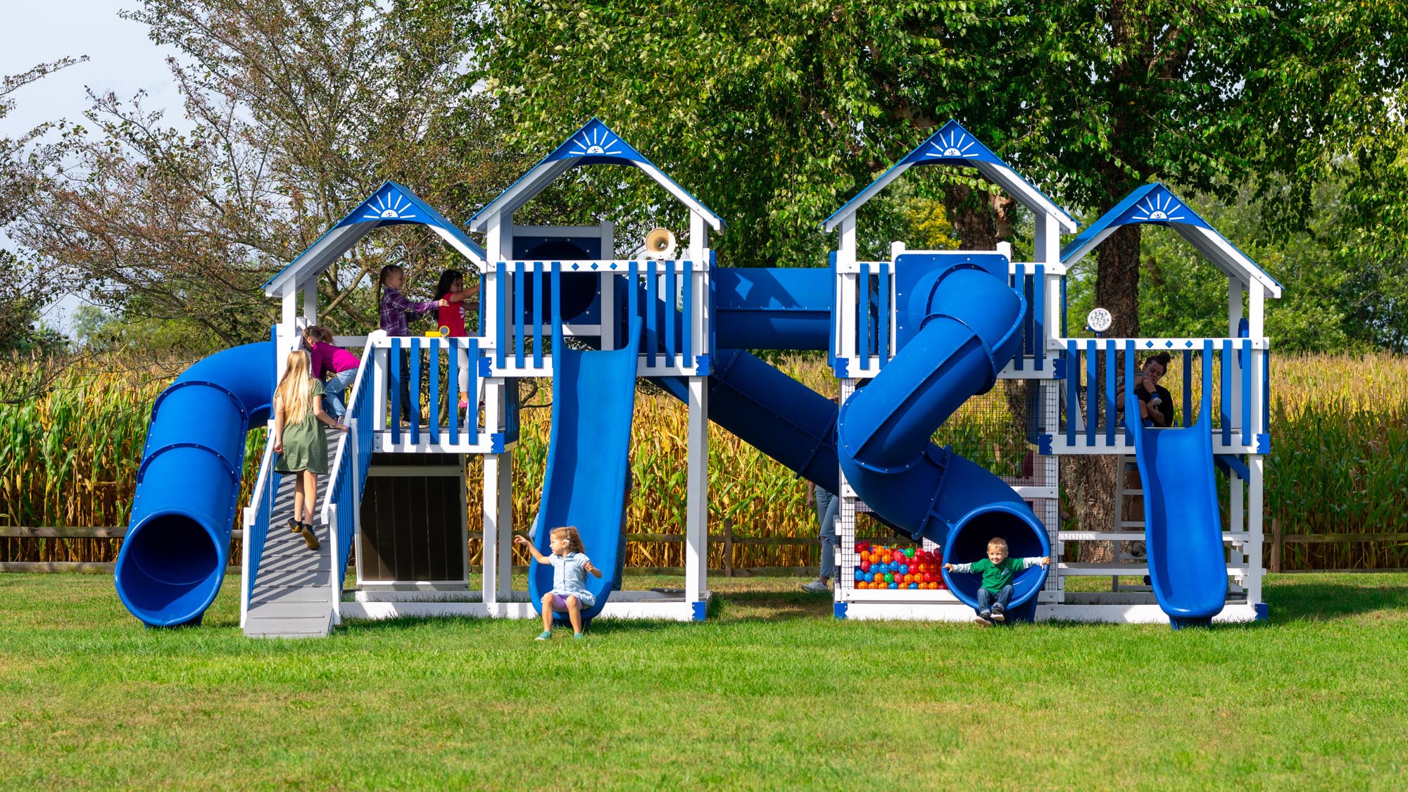 King Swings Rocket Launcher Xtreme Vinyl Swing Set - NJ Swingsets