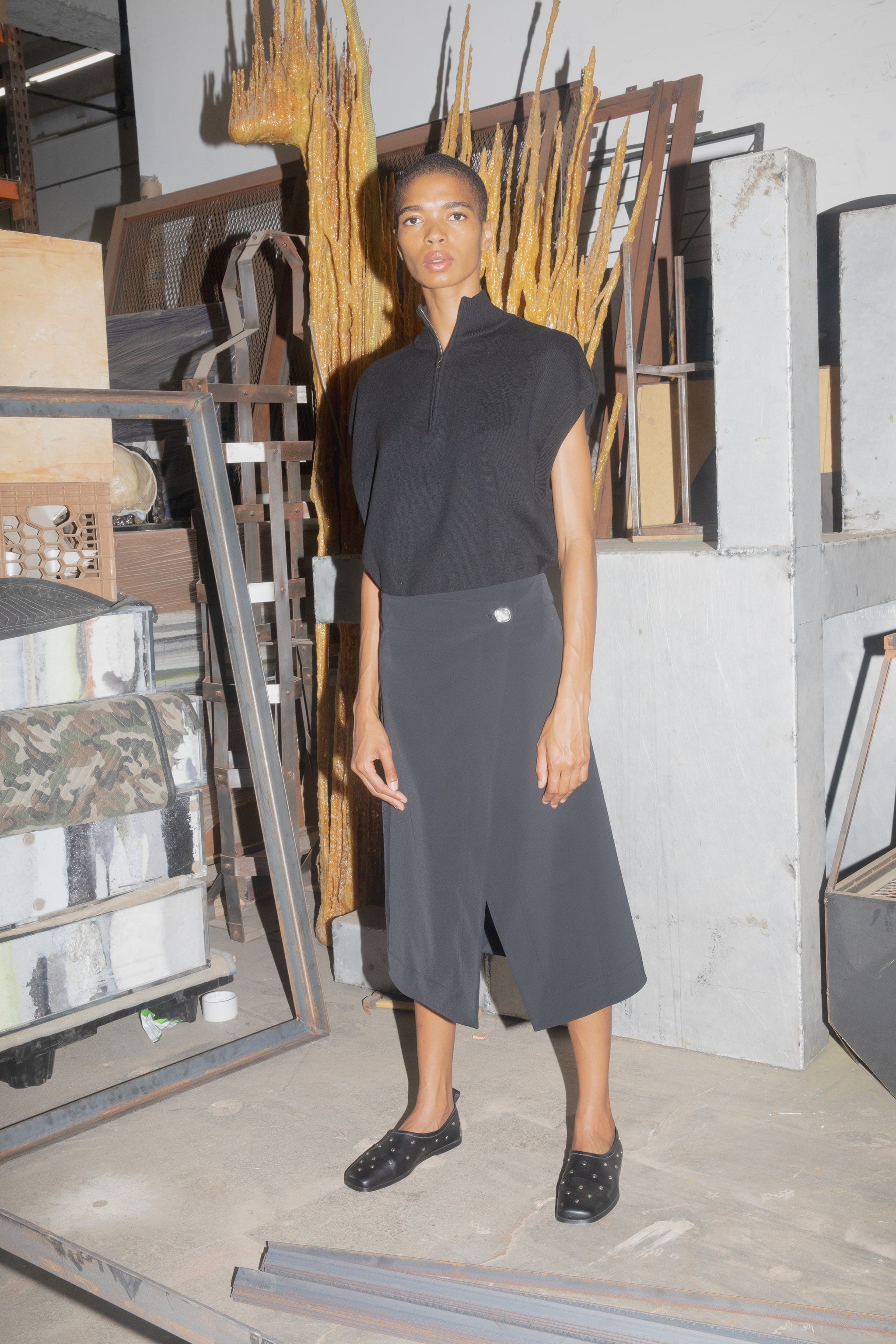 Sleeveless Zip Sweater Vest - Black – NOMIA