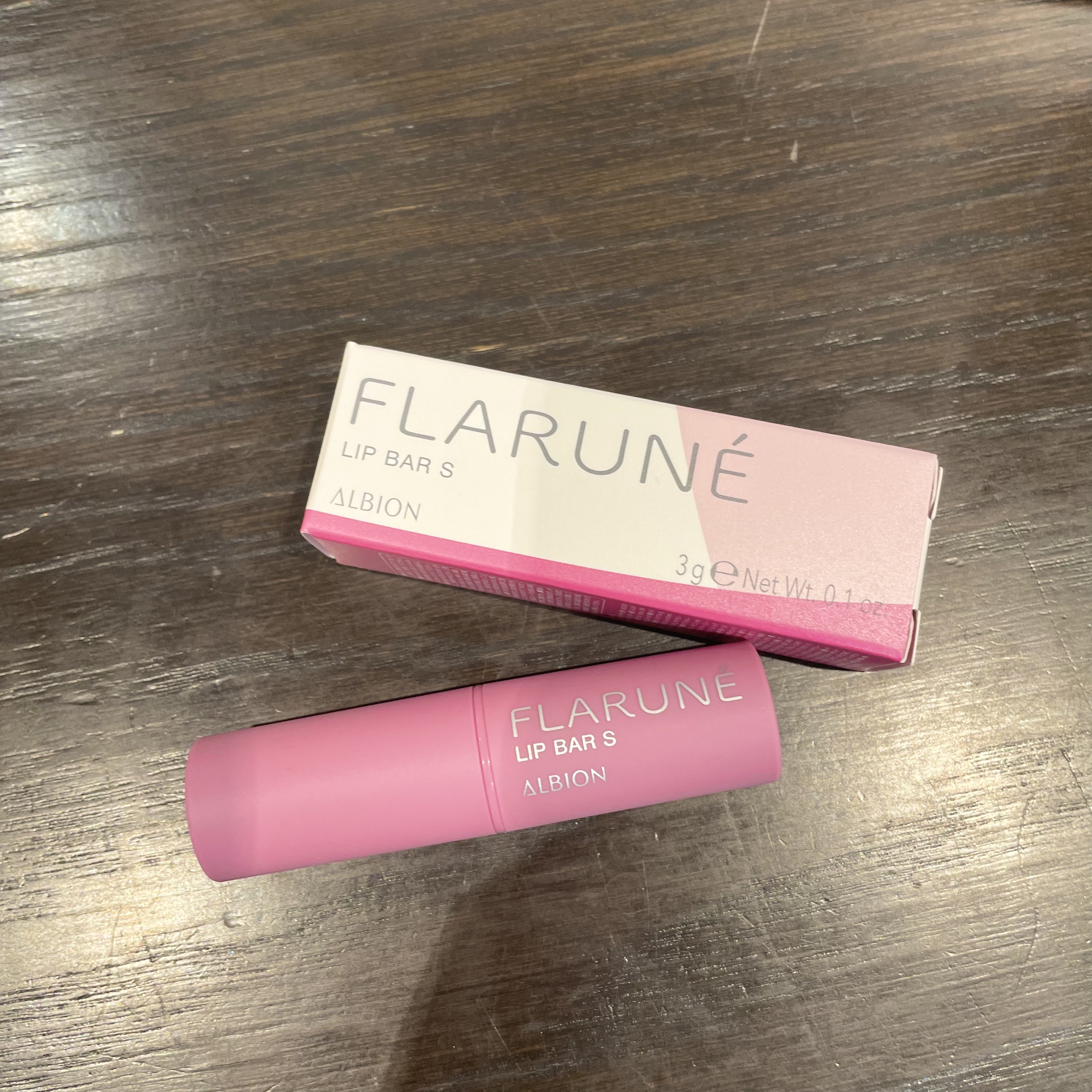 渡辺翔太さん初コラボ商品〈フラルネ リップバー S〉発売！ | No.150