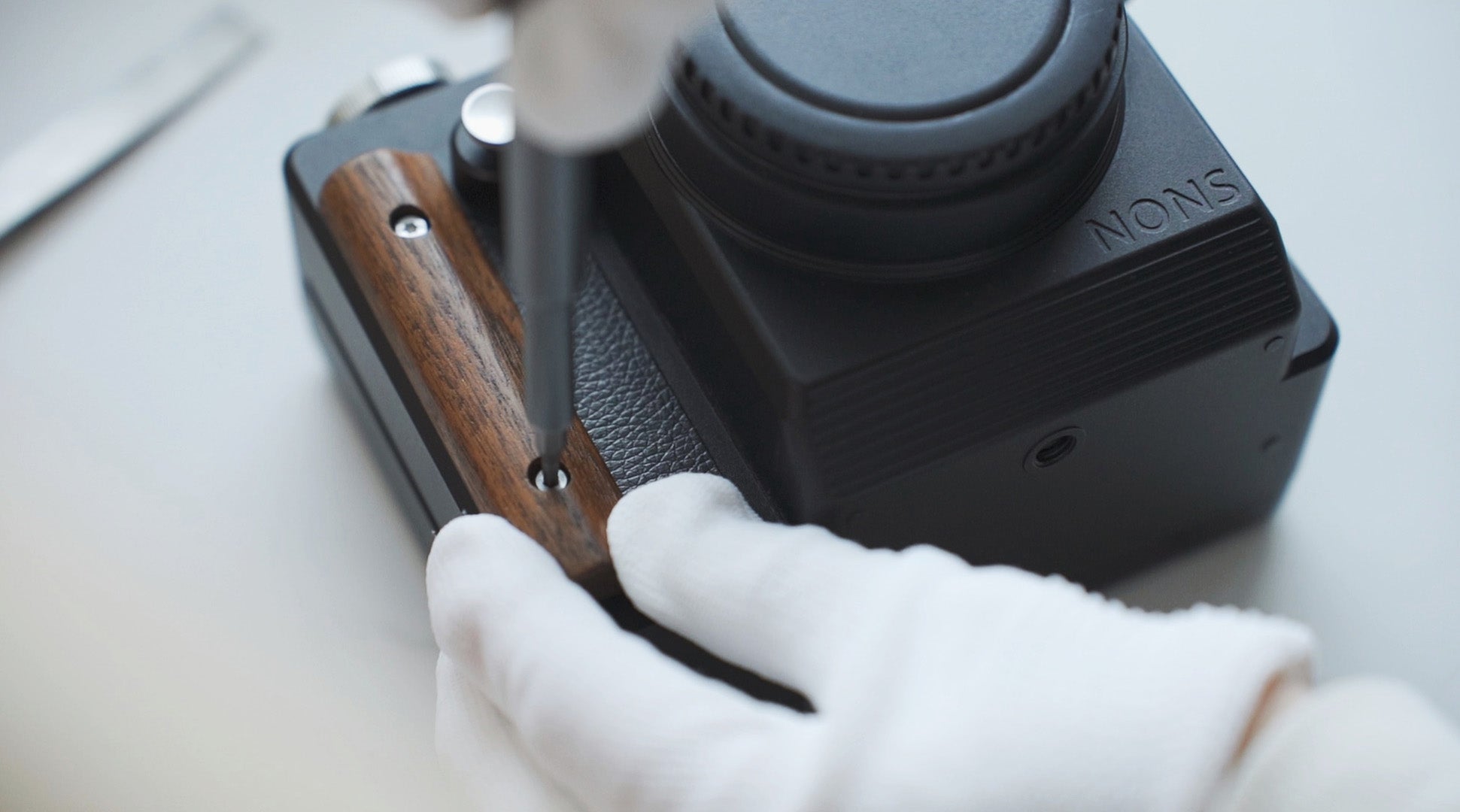 NONS Instant Back – NONS CAMERA