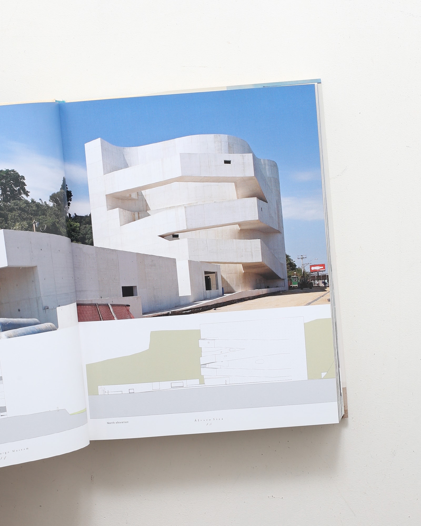 アルヴァロ・シザの建築 | nostos books ノストスブックス