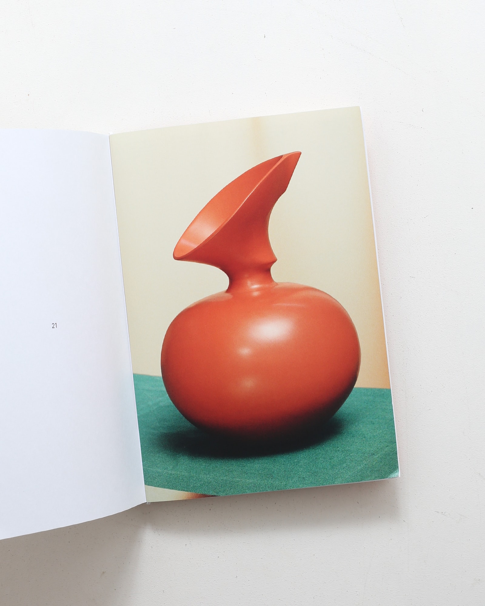 The Journey of Things | Magdalene Odundo マグダレン・オドゥンド