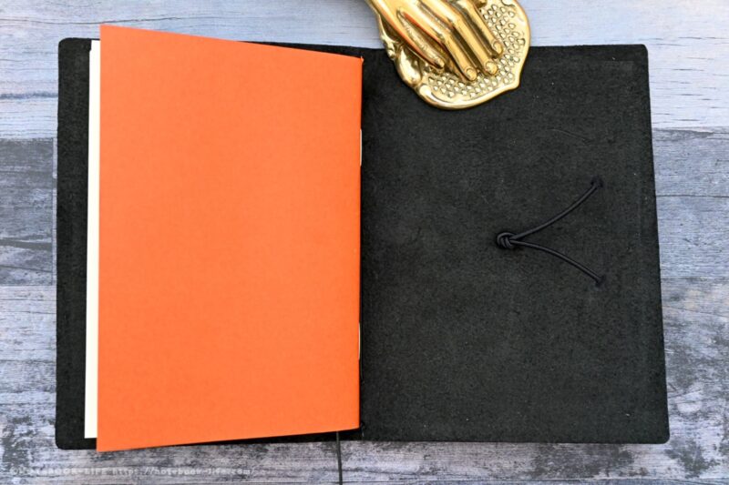 成田空港限定のトラベラーズノート（パスポートサイズ）を買ってきた✈️