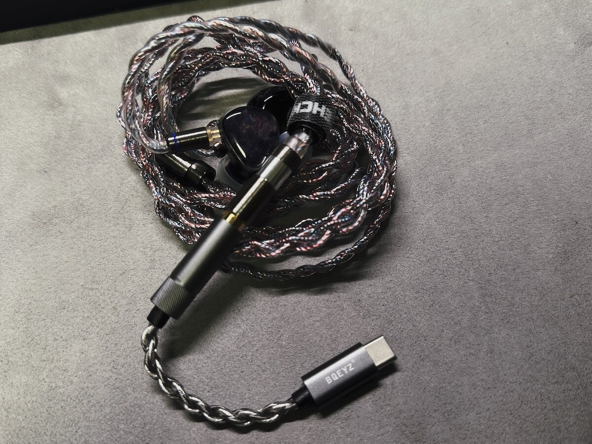 BQEYZ Lin、USB-C to 4.4mmアンバランス接続のUSB-DAC変換ケーブルの