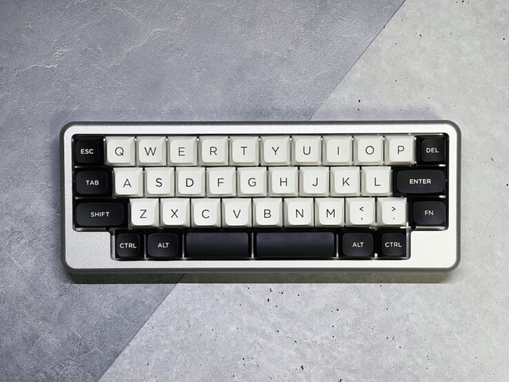 POSEIDON 40 / DAISY 40% HHKBレイアウトを組み立てました – no theme.