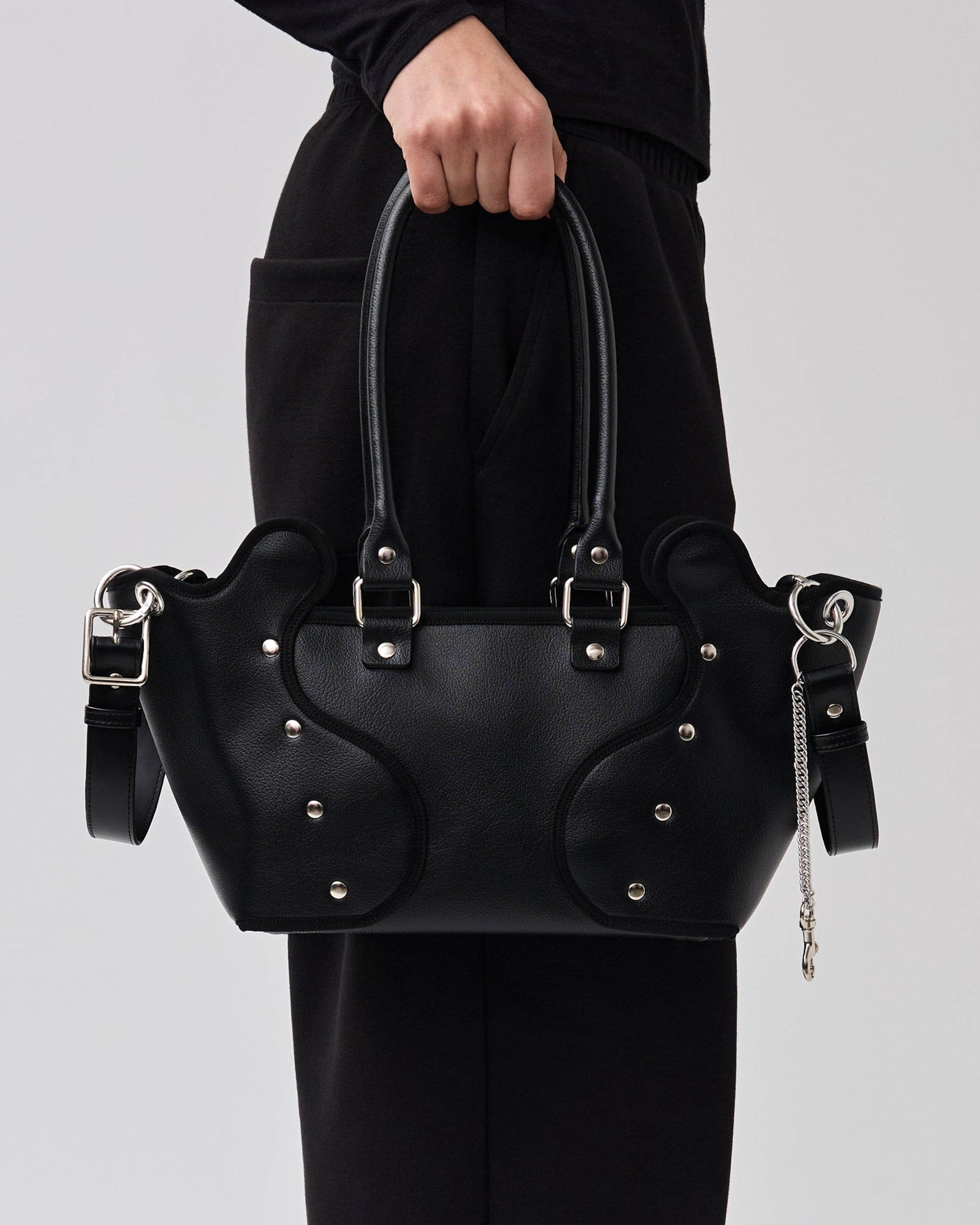 dimanche nuit / black – nori enomoto