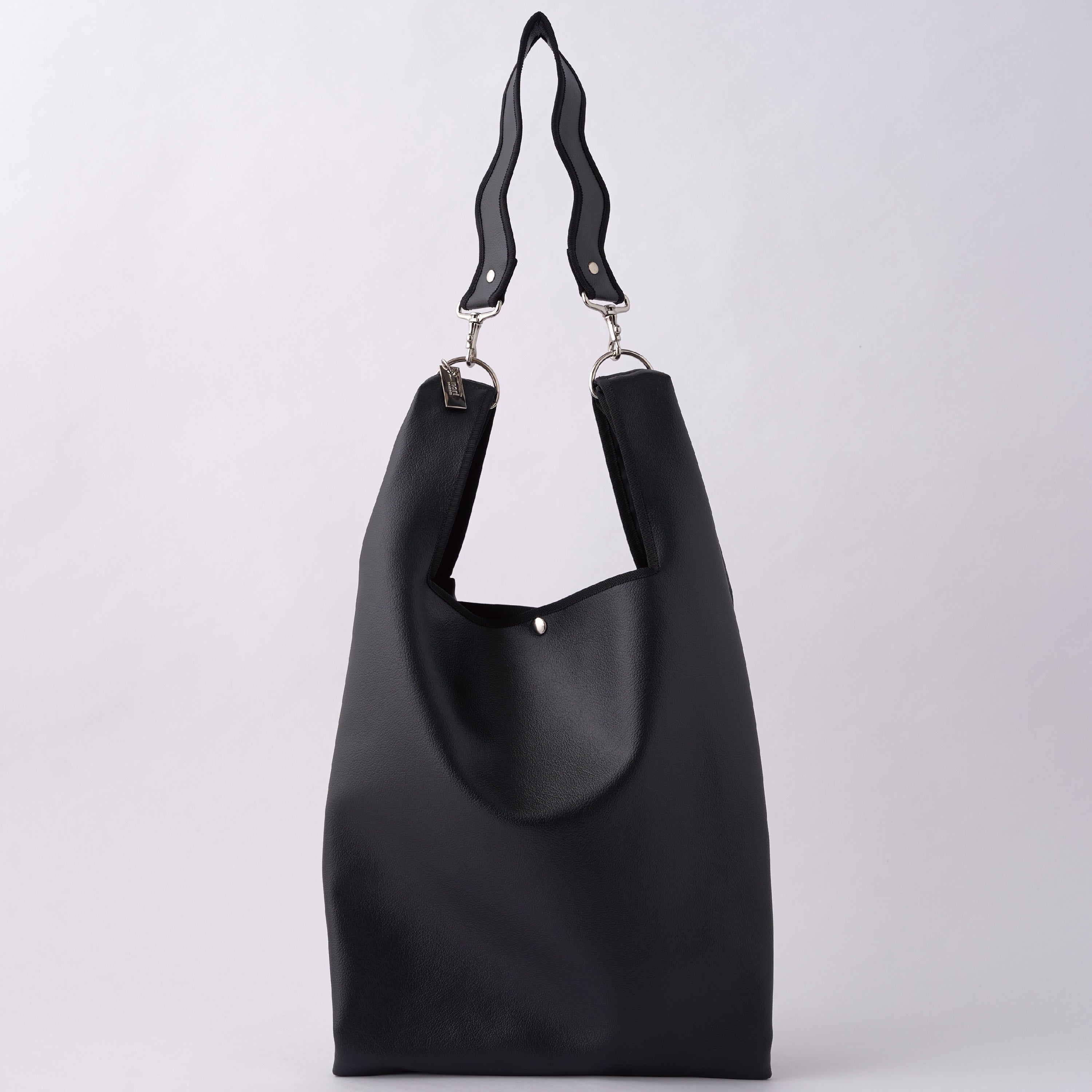 jeudi soir / black – nori enomoto