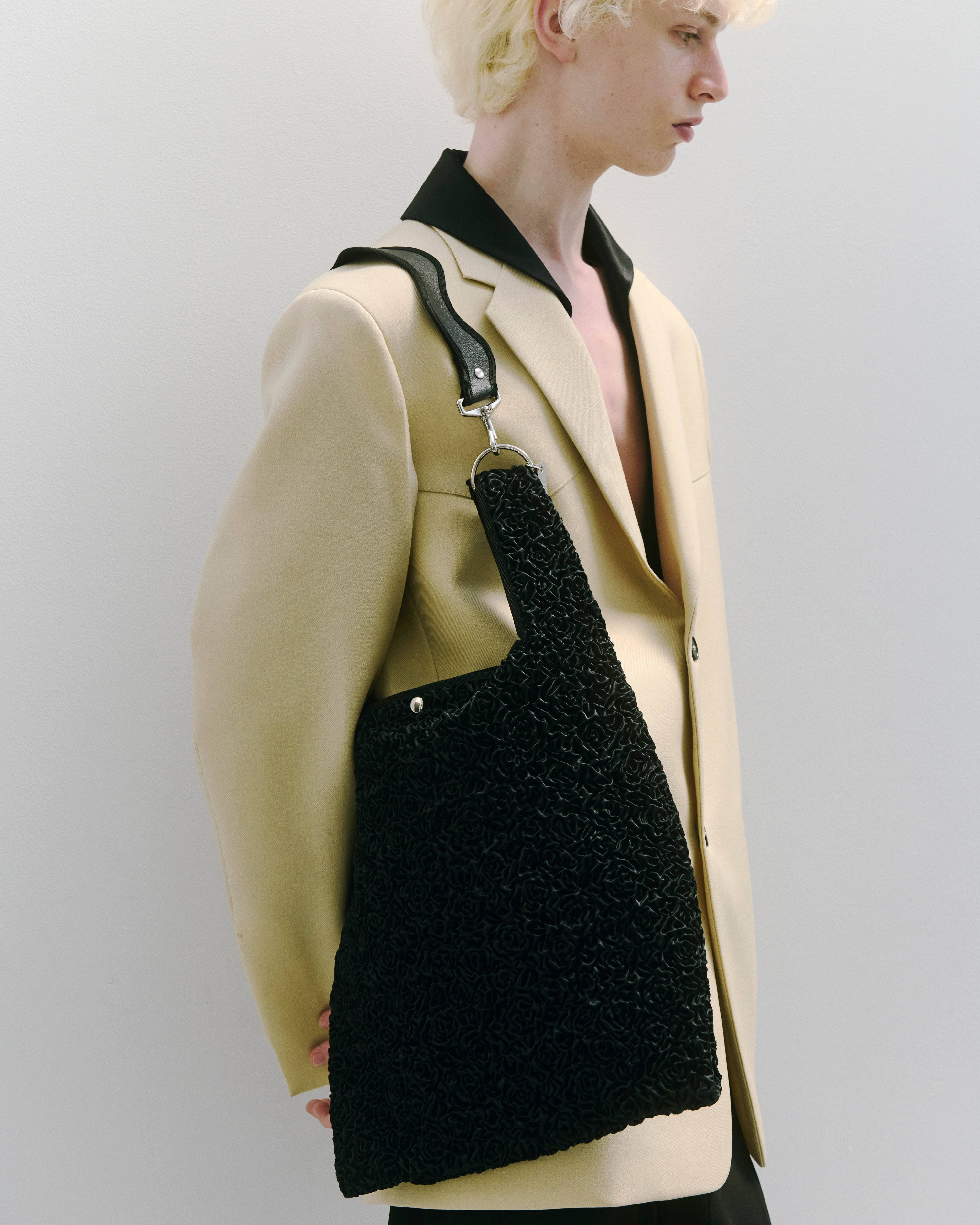 nori enomoto｜black shirring series