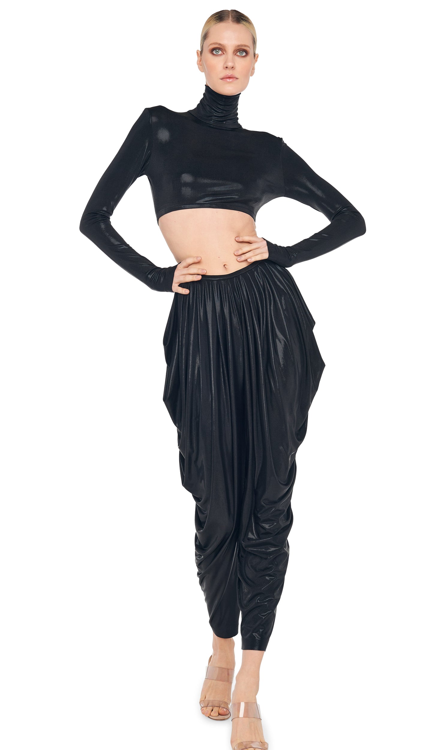 CROPPED LONG SLEEVE TURTLE TOP – Black – Norma Kamali