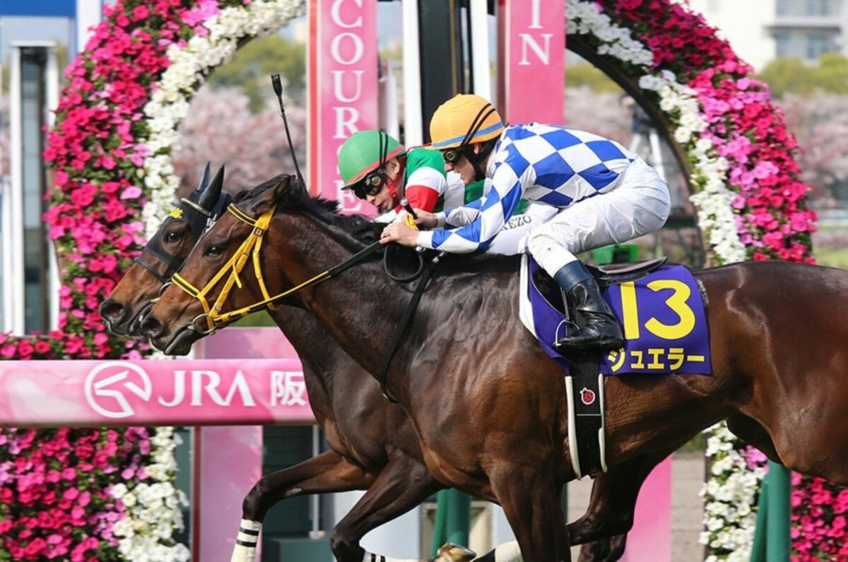 桜花賞馬ジュエラーは「ぼくの家族」。デムーロが果たした3世代GI制覇